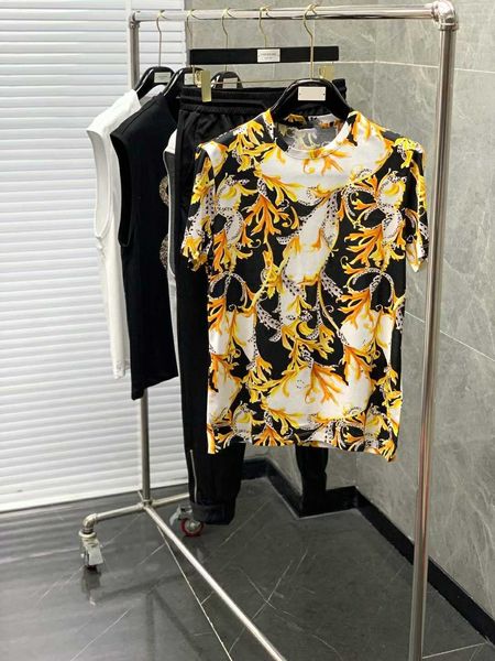 mens 2022 fashions summer new designer beautiful printing t shirts ~ chinese size tshirts ~ beautiful mens good quality designer short, White;black
mens 2022 fashions summer new designer beautiful printing t shirts ~ chinese size tshirts ~ beautiful mens good quality designer short, White;black