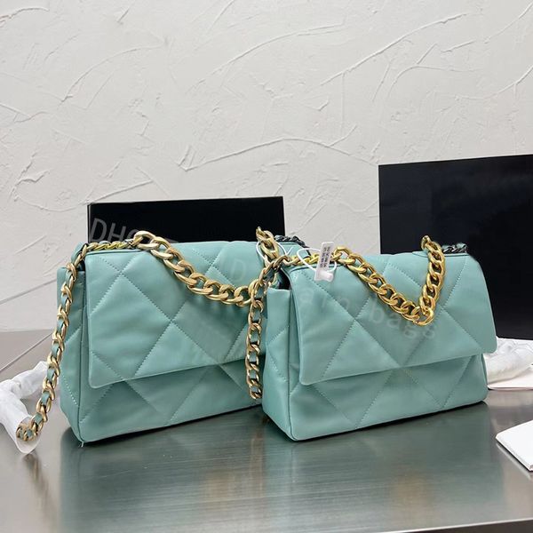 5a wallet double letter hasp bag designers women casual clutch luxury handbags 2 chain length design sense full plain lady wallets shopping, Red;black
5a wallet double letter hasp bag designers women casual clutch luxury handbags 2 chain length design sense full plain lady wallets shopping, Red;black
