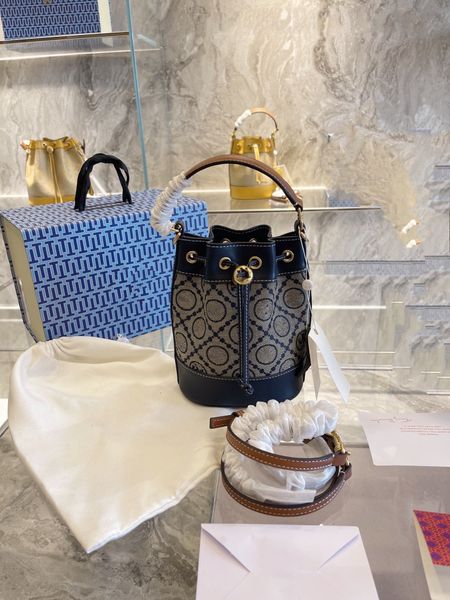 luxuries designers women bag tb spring and summer new female bags old flower bucket single shoulder slant handbag
luxuries designers women bag tb spring and summer new female bags old flower bucket single shoulder slant handbag