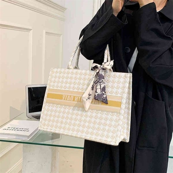 trend bag 54% off 2022 new fashion handbags temperament black and white lattice portable chain
trend bag 54% off 2022 new fashion handbags temperament black and white lattice portable chain