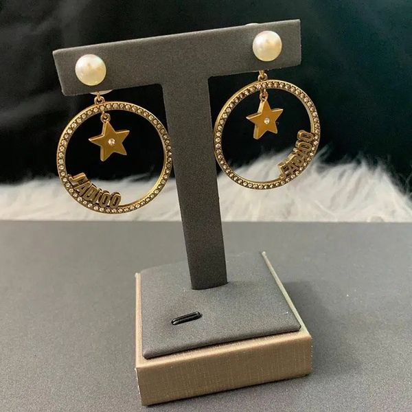 fashion circle pearl diamond stud earrings designer women simple earrings letter star luxury wedding jewelry with box, Golden;silver
fashion circle pearl diamond stud earrings designer women simple earrings letter star luxury wedding jewelry with box, Golden;silver