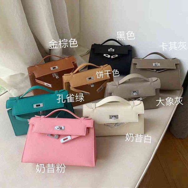 designer birkins handbags pig nose chain palm pattern kellies generation silver button handbag street snet red leather fashion texture women
designer birkins handbags pig nose chain palm pattern kellies generation silver button handbag street snet red leather fashion texture women