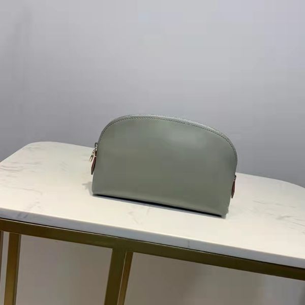 high-end classic leather pure color simple wind cosmetic bags fashion leisure shell fan-shaped cosmetic bag mini lazy travel convenience cos
high-end classic leather pure color simple wind cosmetic bags fashion leisure shell fan-shaped cosmetic bag mini lazy travel convenience cos