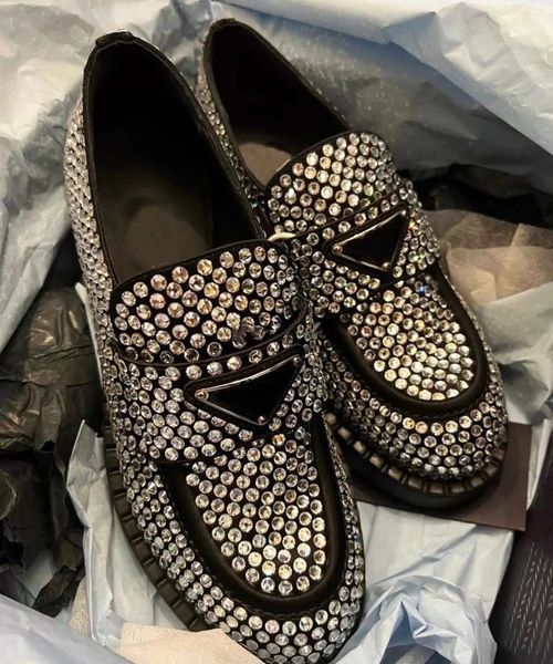 2022ss luxurious monolith loafers shoes with crystals satin women chunky sole platform sneakers shoes comfort outdoor bridal wedding dress e, Black
2022ss luxurious monolith loafers shoes with crystals satin women chunky sole platform sneakers shoes comfort outdoor bridal wedding dress e, Black