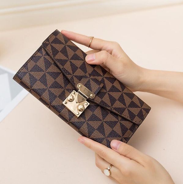 wholesale ladies leathers wallets european popular printing long wallet simple folding fashion plaid clutch bag street trend contrast color, Red;black
wholesale ladies leathers wallets european popular printing long wallet simple folding fashion plaid clutch bag street trend contrast color, Red;black