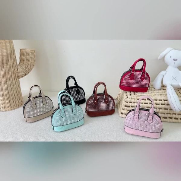 baby girls bright diamond shell bag 2022 fashion children beaded handbag chain kids one shoulder accessories bags f1434, Black
baby girls bright diamond shell bag 2022 fashion children beaded handbag chain kids one shoulder accessories bags f1434, Black