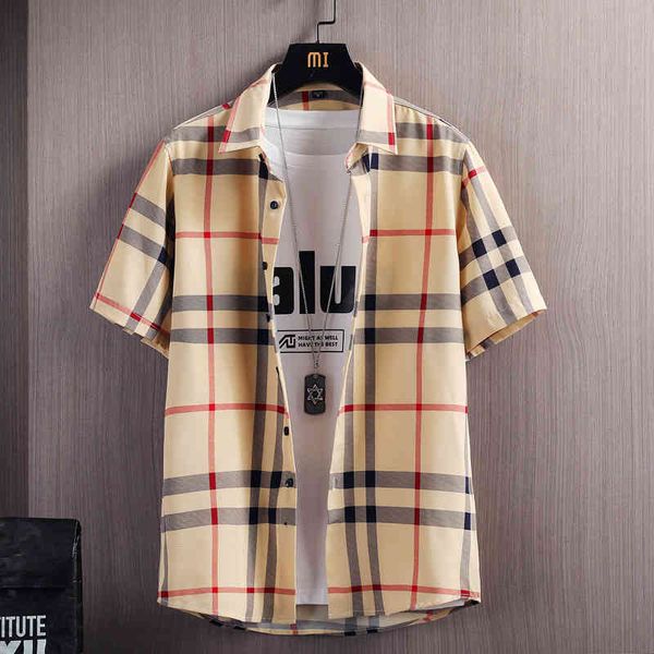 short sleeve shirt men's 2022 summer loose fashion plaid clothes ice silk casual shirt coat, White;black
short sleeve shirt men's 2022 summer loose fashion plaid clothes ice silk casual shirt coat, White;black