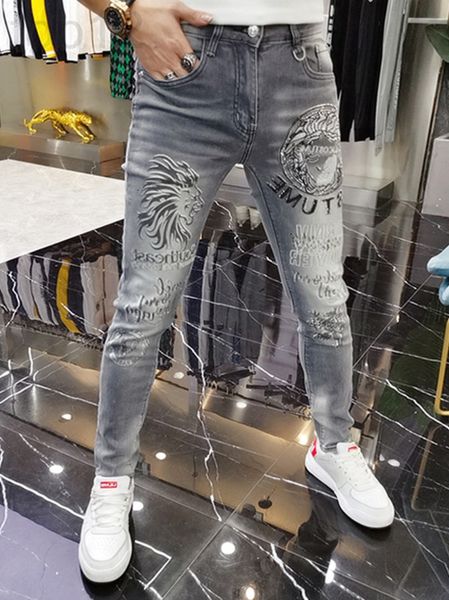 men's jeans designer 2022 spring and summer european jeans men's thin heavy industry diamond printing casual light gray slim leggi, Blue
men's jeans designer 2022 spring and summer european jeans men's thin heavy industry diamond printing casual light gray slim leggi, Blue