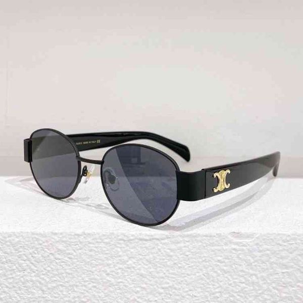 2022 brand trend fashion sunglasses for men and women 22 new arc de women's red same metal oval men's, White;black
2022 brand trend fashion sunglasses for men and women 22 new arc de women's red same metal oval men's, White;black