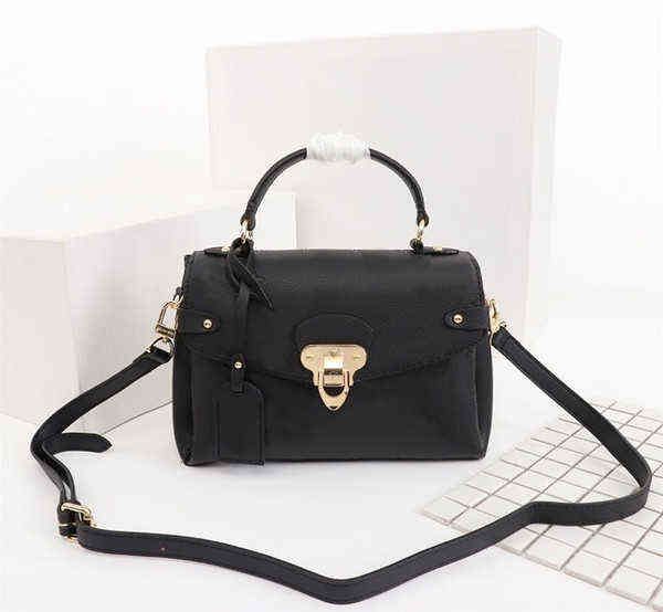 7a+newset classic handbag flowers letters chain shoulder bags real leather women clutch messenger bag crossbody purse handbags tote
7a+newset classic handbag flowers letters chain shoulder bags real leather women clutch messenger bag crossbody purse handbags tote