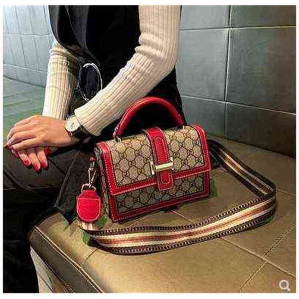 fashion bag 70% off factory clearance women's 2022 new fashion versatile trend single room portable oblique cross women's bag
fashion bag 70% off factory clearance women's 2022 new fashion versatile trend single room portable oblique cross women's bag