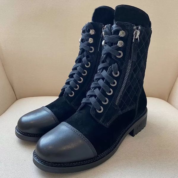 luxurious designer fashion women martin boots cowskin leather high end level quality knight boot laces adjustable zipper opening black ladie
luxurious designer fashion women martin boots cowskin leather high end level quality knight boot laces adjustable zipper opening black ladie
