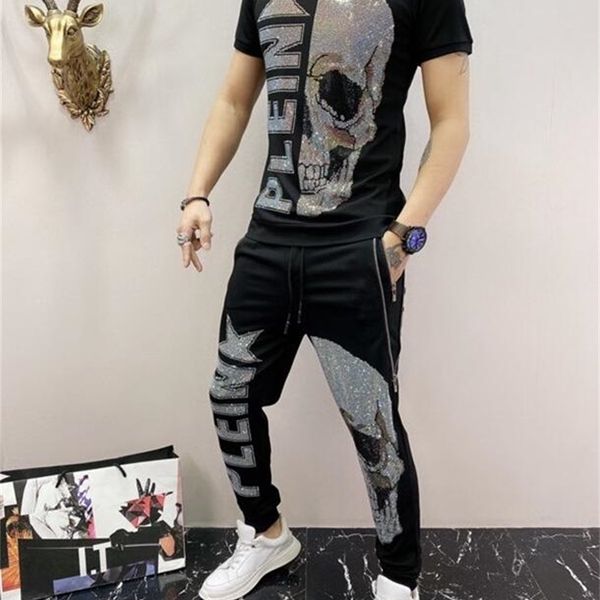 r mens sets summer casual 2 piece short sleeve set drill track suits male tracksuits thin design 220708, Gray
r mens sets summer casual 2 piece short sleeve set drill track suits male tracksuits thin design 220708, Gray