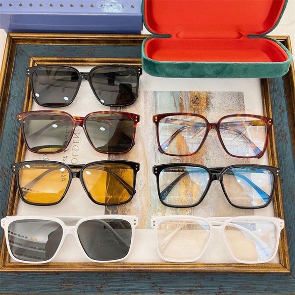 50% discount for factory direct salesg's new large frame fashion net red star same sunglasses for men and women gg0993, White;black
50% discount for factory direct salesg's new large frame fashion net red star same sunglasses for men and women gg0993, White;black