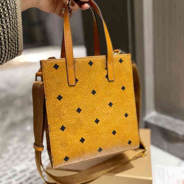 crossbody bags upcycled tote women's handbag shoulder messenger brown leather luxury brand female purses famous designers 220321
crossbody bags upcycled tote women's handbag shoulder messenger brown leather luxury brand female purses famous designers 220321
