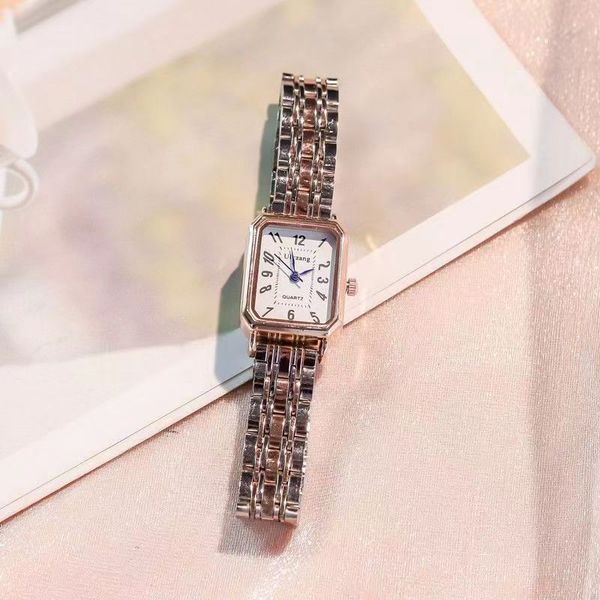 luxury fashion style womens watchesretro small dial square steel band chain watch women's simple temperament student quartz orologio di, Slivery;golden
luxury fashion style womens watchesretro small dial square steel band chain watch women's simple temperament student quartz orologio di, Slivery;golden