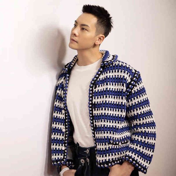women's knits & tees xiaoxiangfeng navy blue white stripe lapel thickened chen weiting same cardigan coat men's and women's s
women's knits & tees xiaoxiangfeng navy blue white stripe lapel thickened chen weiting same cardigan coat men's and women's s