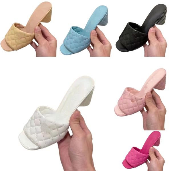 2022 perfume slippers women's summer high-heeled shoes one-word slippers sandals wear color candy letters designer, Black
2022 perfume slippers women's summer high-heeled shoes one-word slippers sandals wear color candy letters designer, Black