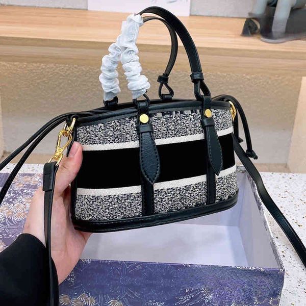 shoulder bag shoppers tote bags women designer handbags bucket bags woman fashion crossbody bag small square bags unique messenger vintage 2
shoulder bag shoppers tote bags women designer handbags bucket bags woman fashion crossbody bag small square bags unique messenger vintage 2