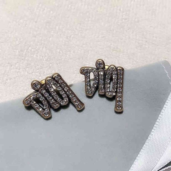super discount 75% off diamond studded simple and smart personalized female light luxury earrings, Golden
super discount 75% off diamond studded simple and smart personalized female light luxury earrings, Golden