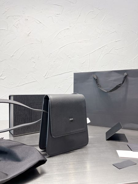 designer bags fashion versatile shoulder bags luxury mini ladies messenger bags 
designer bags fashion versatile shoulder bags luxury mini ladies messenger bags