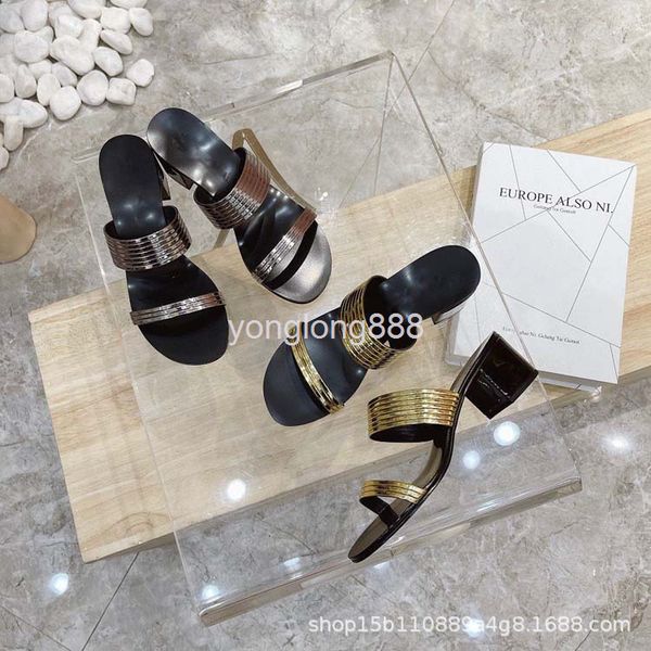 slippers summer net red chain slippers women wear fashionable and comfortable flat bottomed one-sided beach sandals, Black
slippers summer net red chain slippers women wear fashionable and comfortable flat bottomed one-sided beach sandals, Black