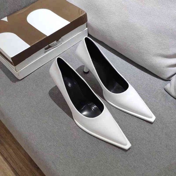 dress shoes ins fashionable women's pointed shoes black and white high heels for parties offices
dress shoes ins fashionable women's pointed shoes black and white high heels for parties offices