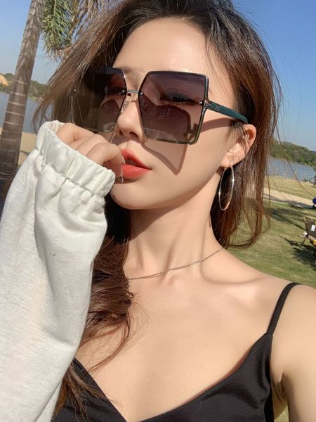 50% discount for factory direct salesnew d family trend large frame sunglasses korean personalized net red sunglasses, White;black
50% discount for factory direct salesnew d family trend large frame sunglasses korean personalized net red sunglasses, White;black