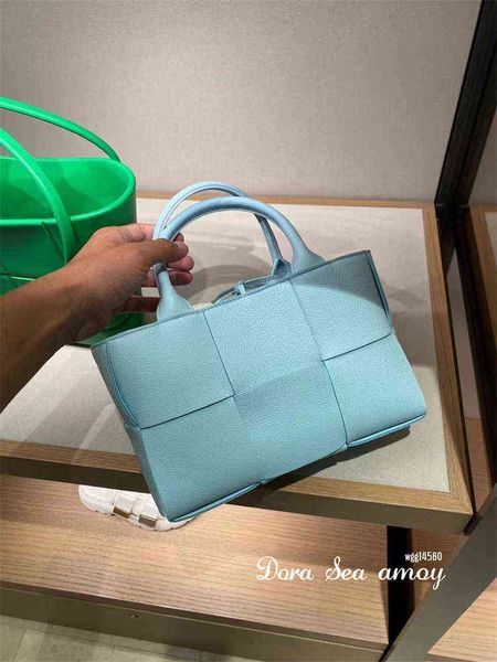designer bottegass handbags venetas new arco woven portable shopping small tote women's medium 1x3n
designer bottegass handbags venetas new arco woven portable shopping small tote women's medium 1x3n