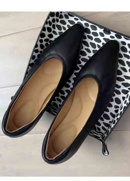 sandals vallu high-quality summer leather solid color low-heeled square-toed shallow mouth slip-on ladies fashion flat shoes rer0, Black
sandals vallu high-quality summer leather solid color low-heeled square-toed shallow mouth slip-on ladies fashion flat shoes rer0, Black