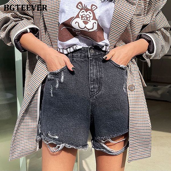 stylish chic women ripped holes women denim shorts spring summer new fashion loose female wide leg jeans shorts 2021, White;black
stylish chic women ripped holes women denim shorts spring summer new fashion loose female wide leg jeans shorts 2021, White;black