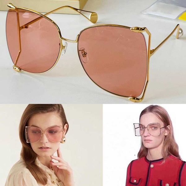 luxury ladies designer sunglasses personality oversized womens summer style glasses metal frame famous brand temples inlaid pearl band logo, White;black 
luxury ladies designer sunglasses personality oversized womens summer style glasses metal frame famous brand temples inlaid pearl band logo, White;black