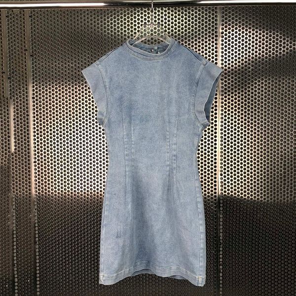 spring and summer niche fashion designer dress products sleeveless shoulder pads back hollowed out slim blue denim dresses women, Black;pink
spring and summer niche fashion designer dress products sleeveless shoulder pads back hollowed out slim blue denim dresses women, Black;pink