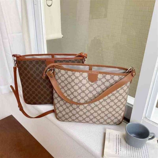 bags new soft leather sling one shoulder messenger bag high capacity tote female flower medieval bag purse
bags new soft leather sling one shoulder messenger bag high capacity tote female flower medieval bag purse