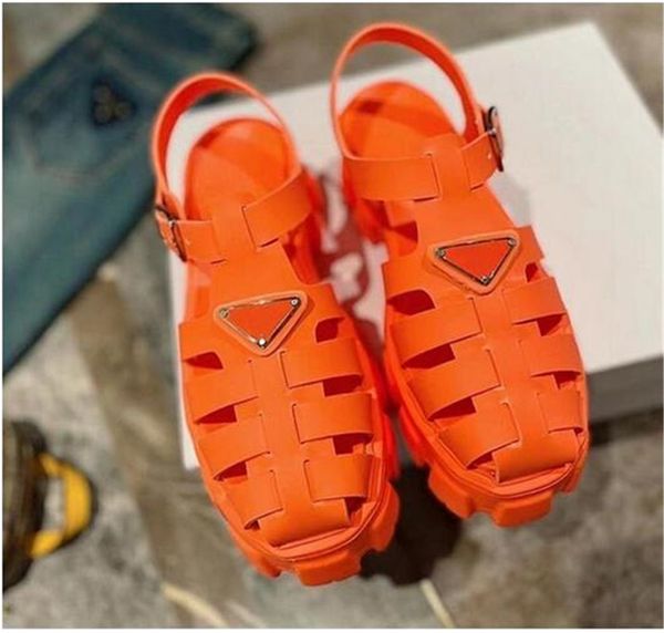 sandals new designer sandals rubber thick soled gear hollow baotou ladies casual heightening buckle roman outdoor beach sandal, Black
sandals new designer sandals rubber thick soled gear hollow baotou ladies casual heightening buckle roman outdoor beach sandal, Black