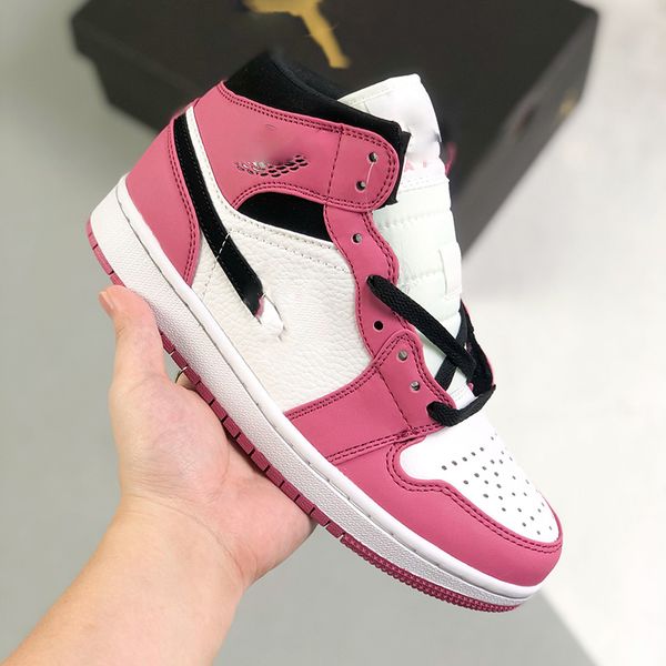 2022 jumpman 1 men basketball shoes a1lkss027 panda retro men womens trainers outdoor sport sneakers
2022 jumpman 1 men basketball shoes a1lkss027 panda retro men womens trainers outdoor sport sneakers