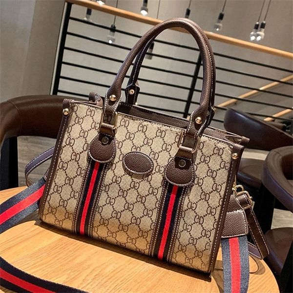 purses us advanced texture large capacity hand women's 2022 new style atmospheric one shoulder messenger fashion simple mother's b
purses us advanced texture large capacity hand women's 2022 new style atmospheric one shoulder messenger fashion simple mother's b