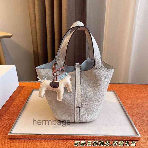 herme bag evening cowhide lock designer portable bags 2022 handbags picotin herbag h litchi bucket handbag fg5r
herme bag evening cowhide lock designer portable bags 2022 handbags picotin herbag h litchi bucket handbag fg5r