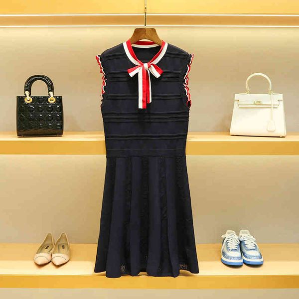 women's summer small fragrance color contrast bow tie sleeveless knitted ruffle dress, Black;gray
women's summer small fragrance color contrast bow tie sleeveless knitted ruffle dress, Black;gray