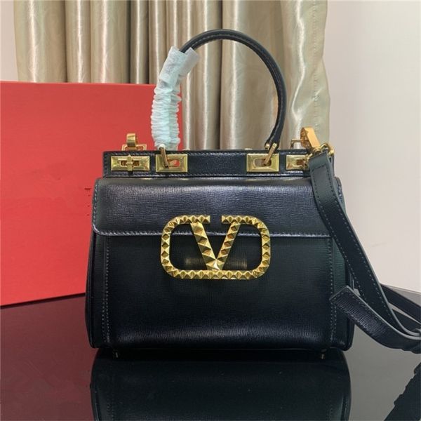 star same calfskin women's bag rivet hand-held flip bag single shoulder messenger women's bag
star same calfskin women's bag rivet hand-held flip bag single shoulder messenger women's bag