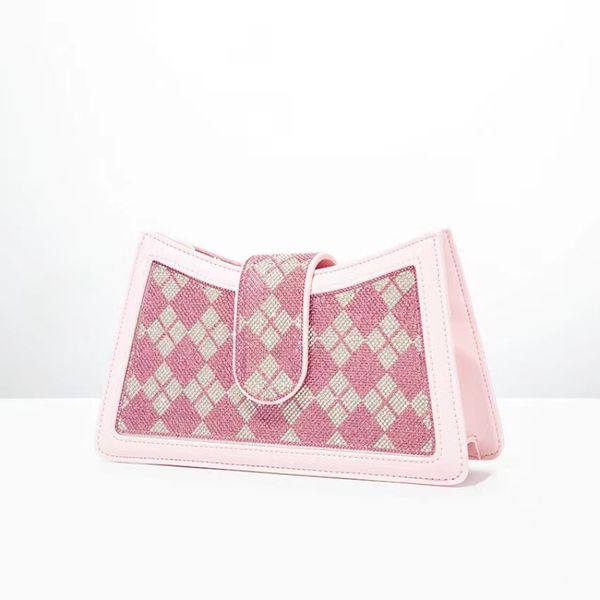 evening bag pink fashionable check inlaid diamond cross shoulder bags light luxury duffel bag exquisite trapezoidal fashion kid handbag
evening bag pink fashionable check inlaid diamond cross shoulder bags light luxury duffel bag exquisite trapezoidal fashion kid handbag