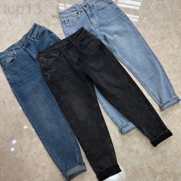 women's jeans designer new women's clothes in the autumn of 21 show straight legs with small tube, washed cotton denim pants thin,, Blue
women's jeans designer new women's clothes in the autumn of 21 show straight legs with small tube, washed cotton denim pants thin,, Blue