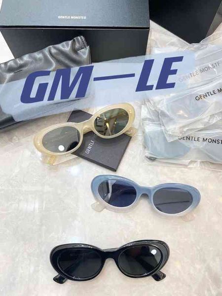 2022 women sunglassws new black square korea gentle sunglass monster dign sunglass fashion lady retro sunglass frame, White;black
2022 women sunglassws new black square korea gentle sunglass monster dign sunglass fashion lady retro sunglass frame, White;black