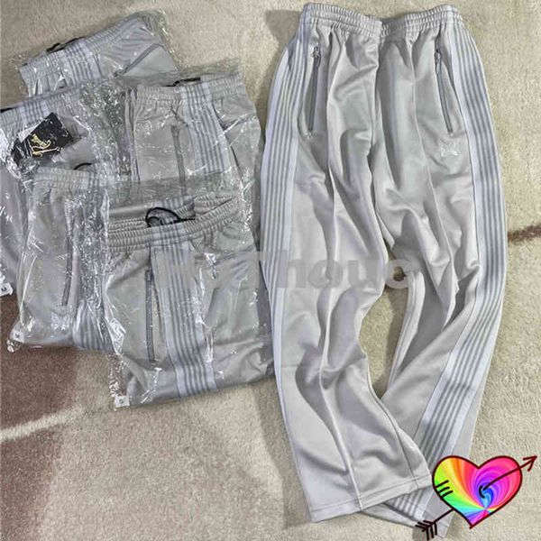 2022 grey white needles track pants men women classic stripe needles pants embroidered butterfly high street awge trousers t220803, Black
2022 grey white needles track pants men women classic stripe needles pants embroidered butterfly high street awge trousers t220803, Black