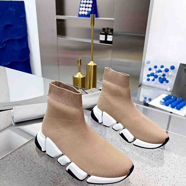 casual shoes mesh speed high race runners couple's outdoor runner men casual shoes knit soft sock, Black
casual shoes mesh speed high race runners couple's outdoor runner men casual shoes knit soft sock, Black