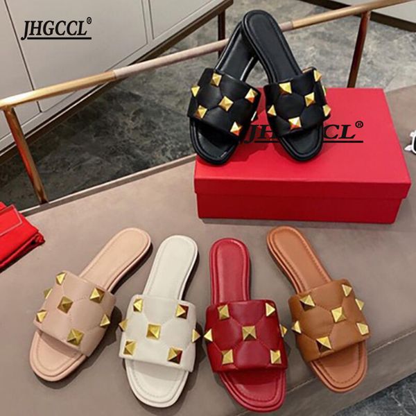 luxury designer slippers brand women genuine leather crystal rhinestones flat clip-toe mules casual shoes outdoor slides p6, Black
luxury designer slippers brand women genuine leather crystal rhinestones flat clip-toe mules casual shoes outdoor slides p6, Black