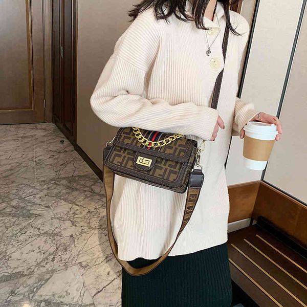 bag women new retro niche design women's bag portable small square one shoulder messenger purses_u0dj
bag women new retro niche design women's bag portable small square one shoulder messenger purses_u0dj