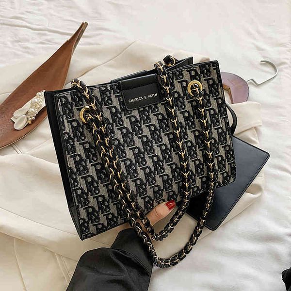 factory direct 65% off 2022 new women's tide net red small temperament simple and versatile fashion one shoulder messenger bag women
factory direct 65% off 2022 new women's tide net red small temperament simple and versatile fashion one shoulder messenger bag women