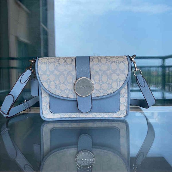 new lock buckle flip bag single shoulder diagonal women's women bags designer luxury fashion handbags
new lock buckle flip bag single shoulder diagonal women's women bags designer luxury fashion handbags