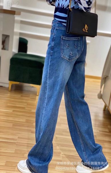women's jeans designer y home 21ss dark blue back pocket letter embossed relief high waist straight tube denim pants with wide legs 02g
women's jeans designer y home 21ss dark blue back pocket letter embossed relief high waist straight tube denim pants with wide legs 02g